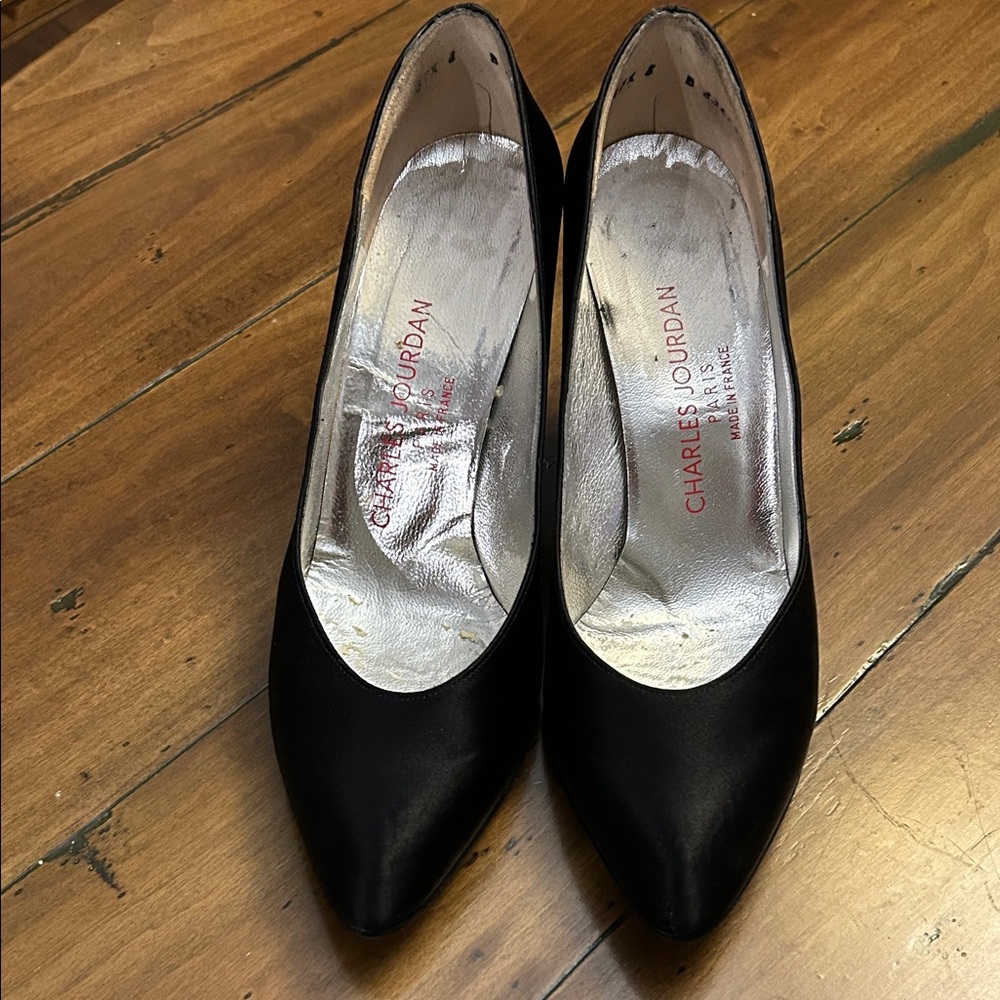 Charles Jourdan Black Leather Heels
